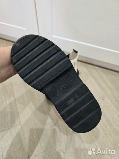 Ботинки демисезонные Zara