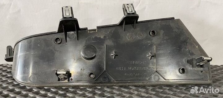 Облицовка панели приборов Volvo FH4 82335256