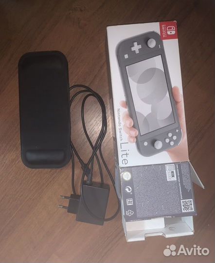 Nintendo switch lite 32+128