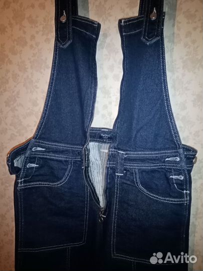 Джинсовый комбинезон