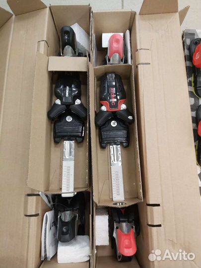 Крепления для горных лыж.Горные лыжи.Ботинки Г.Л