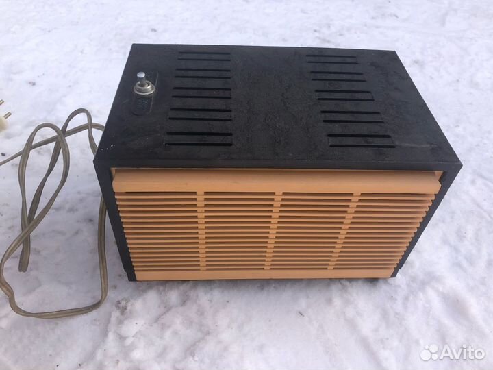 Стабилизатор напряжения 220В