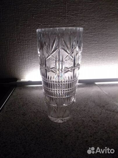 Ваза хрустальная