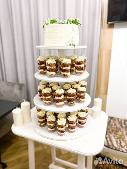 Ярусный свадебный торт