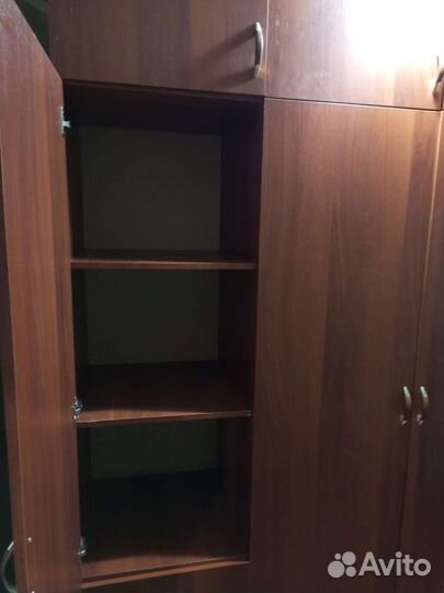 Шкаф