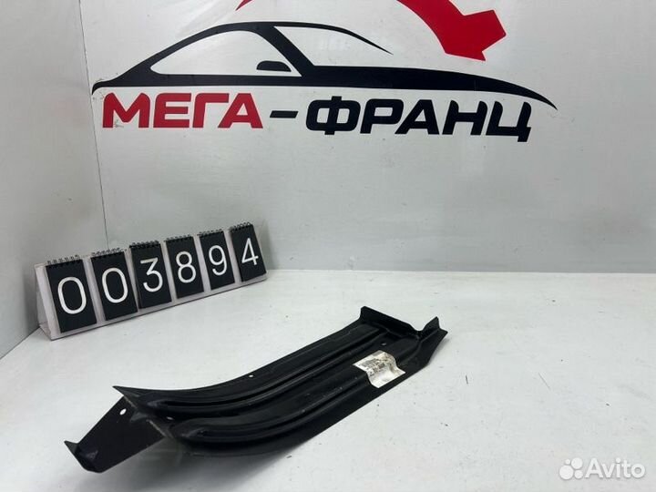 Кронштейн крыла правый Peugeot Boxer фургон