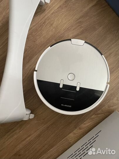 Робот пылесос polaris