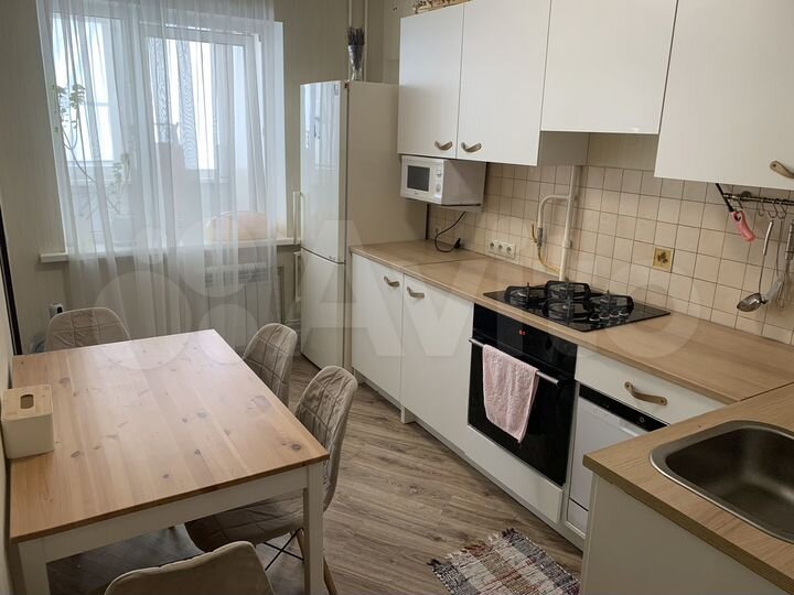 2-к. квартира, 53 м², 8/9 эт.