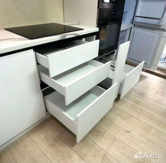 Кухонный гарнитур классика