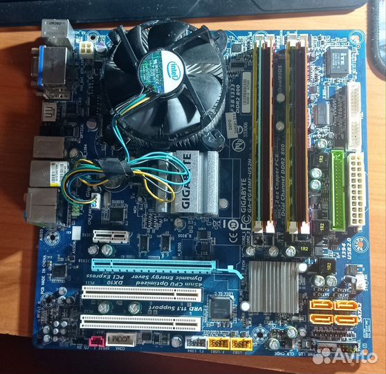 Материнская плата 775
