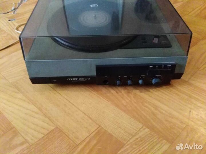 Продаю Сонет в нормальном состоянии, возможен торг