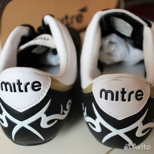 Футбольные Бутсы Mitre новые р.41,5-42