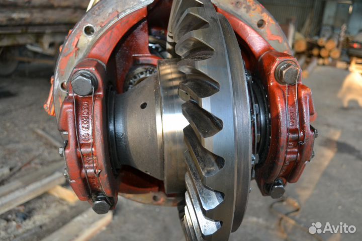 Редуктор Volvo F12 EV85B