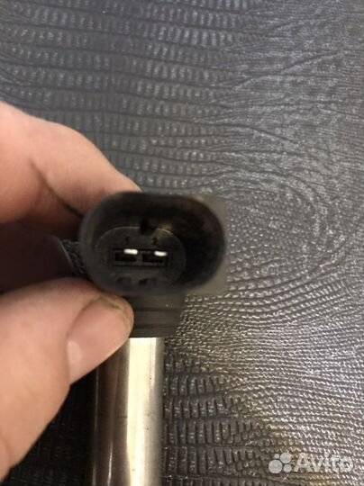 Датчик положения коленвала 0011533120