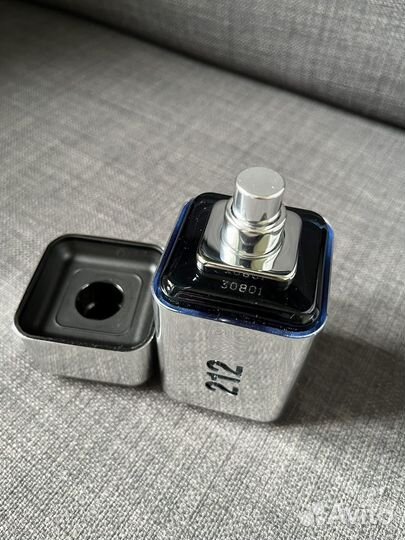 Духи мужские carolina herrera 212 vip men