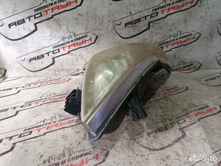 Фара nissan teana J32 PJ32 TNJ32 10063025 xenon правая 26010JN50A KA9319Z