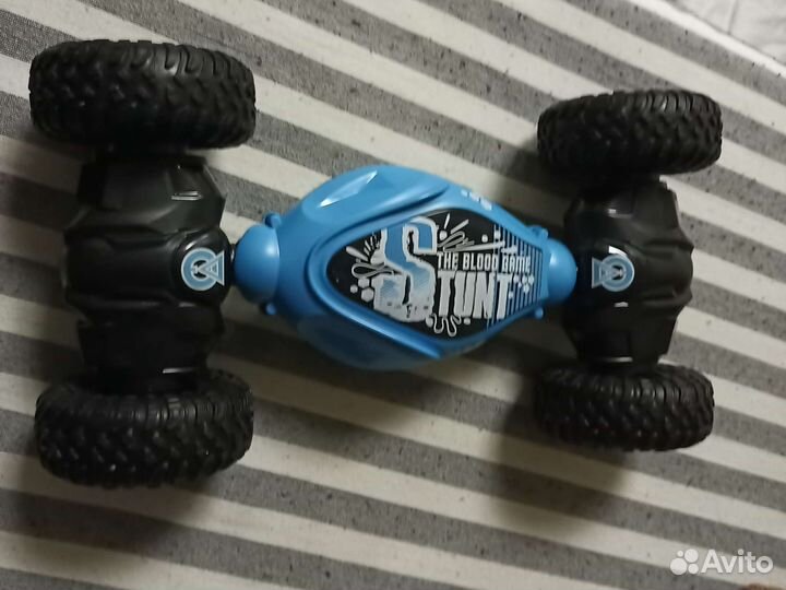 Машинка на радиоуправлении