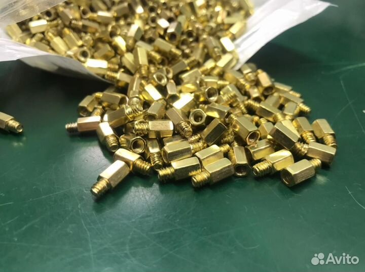 Винт-стойка для материнской платы 50шт новые