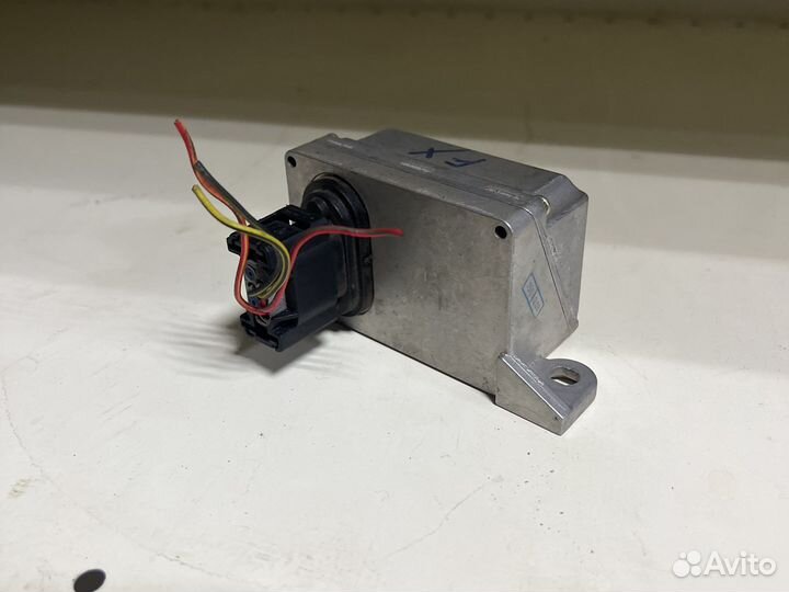 Датчик ускорения Infinity FX 45/35 03-07г