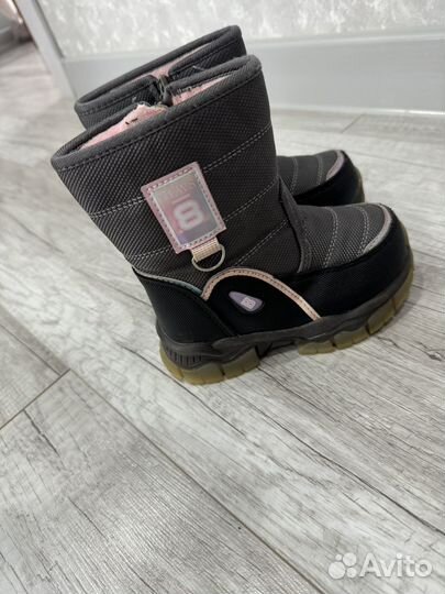 Ботинки зимние для девочки 26 и 28 размер