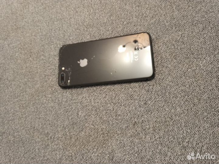 iPhone 8 Plus, 64 ГБ