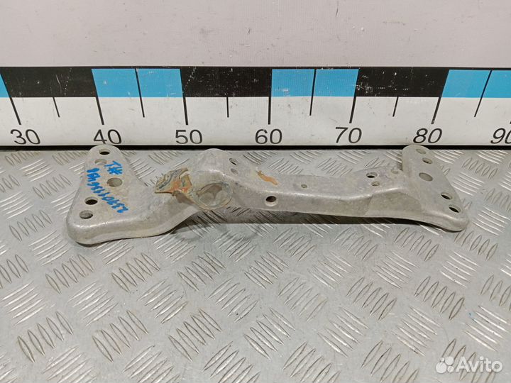 Б/У Кронштейн кпп E36