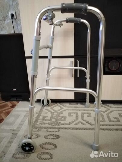 Ходунки с колёсами и без