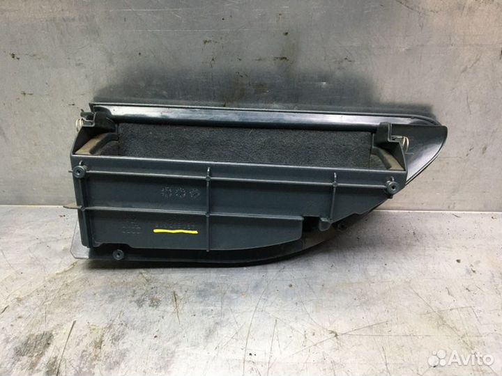 Бардачок Audi A6 C5 1997-2004 седан 2 1998 V52