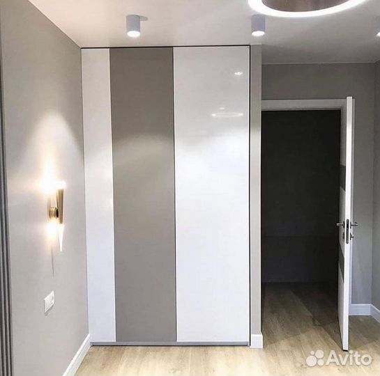 Шкаф-купе. Бесплатная доставка