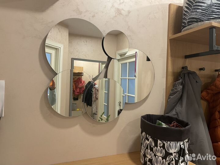 Интерьерное зеркало Umbra Cumulus