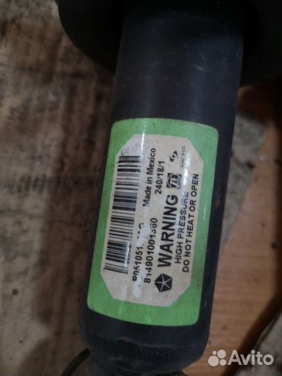 Стойки задние jeep patriot 2010 г