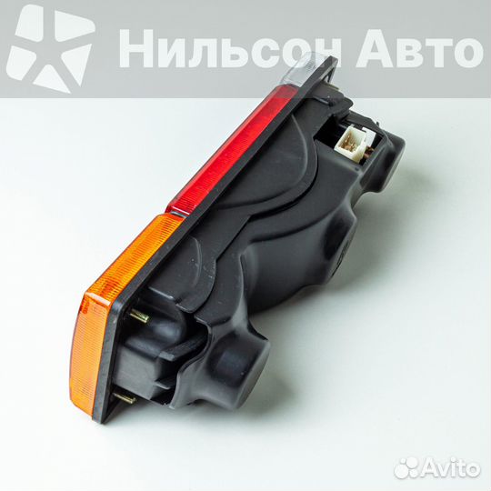 Стоп сигнал nissan atlas, левый/правый одинаковые