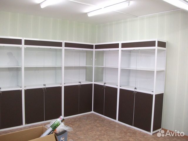 Стеклянные витрины из алюминиевого профиля