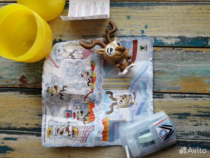 Новогодний киндер макси Олени