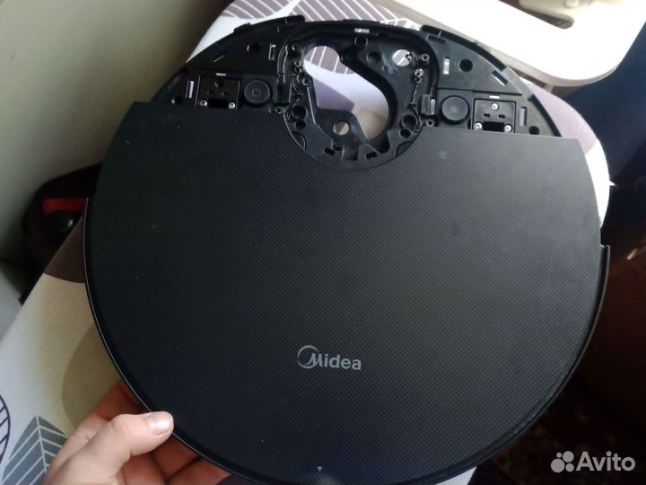 Робот-пылесос Midea 7pro на запчасти
