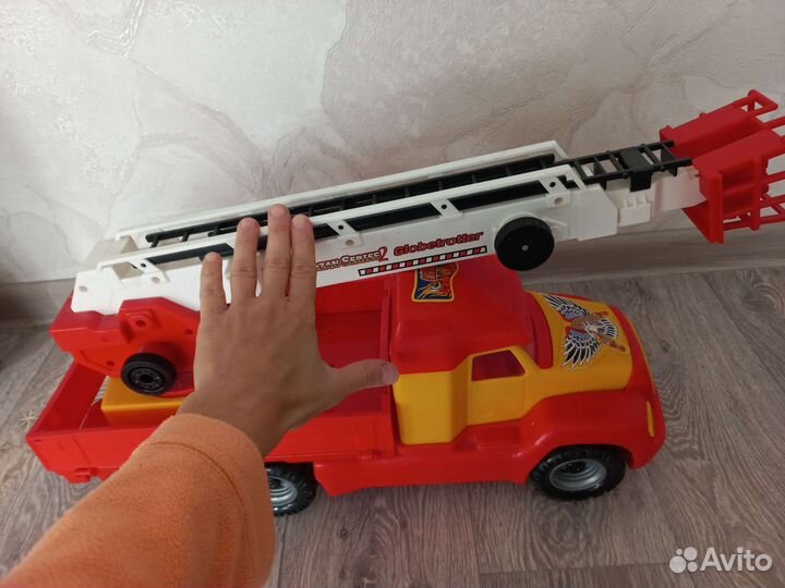 Машина пожарная большая