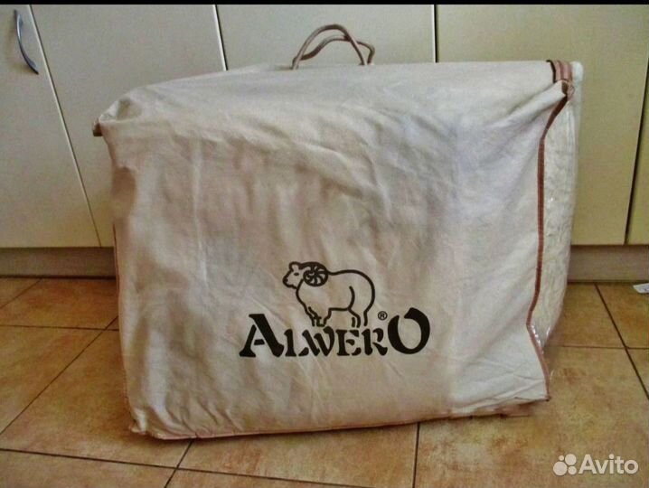 Две подушки из шерсти меринос Alwero