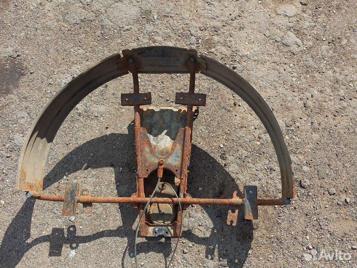 Крепление запасного колеса Субару Трибека 3.6