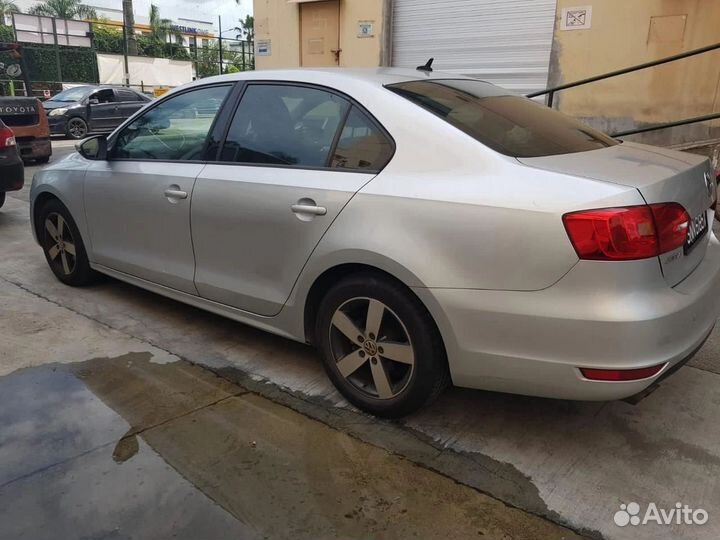 Volkswagen Jetta 6 1.4 CAX в разбор