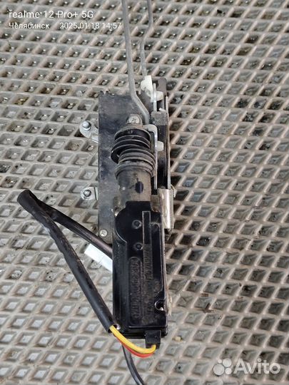 Замок перед прав двери Chevrolet Niva Bertone б.у