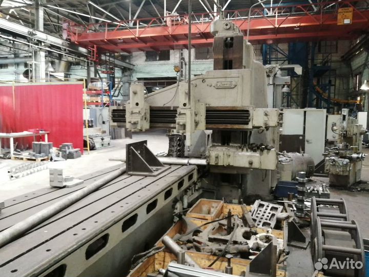 Станок продольно-строгальный 7142А