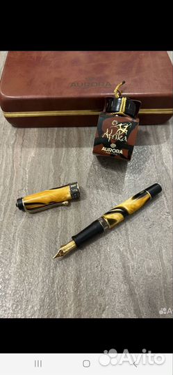 Перьевая ручка aurora