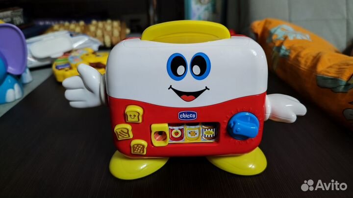 Музыкальная игрушка Тостер Chicco для малышей