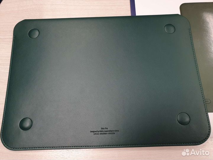 Чехлы для MacBook Pro 14.2, Pro 16.2, Air 13.6