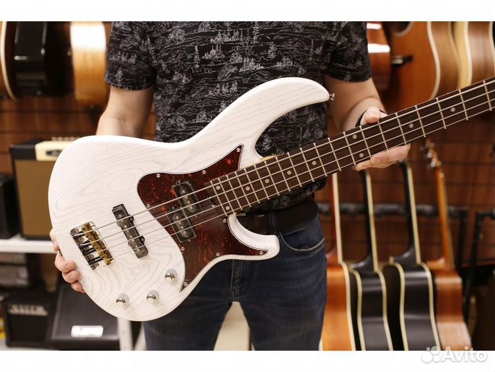 Aria 313-MK2 opwh бас гитара, цвет белый