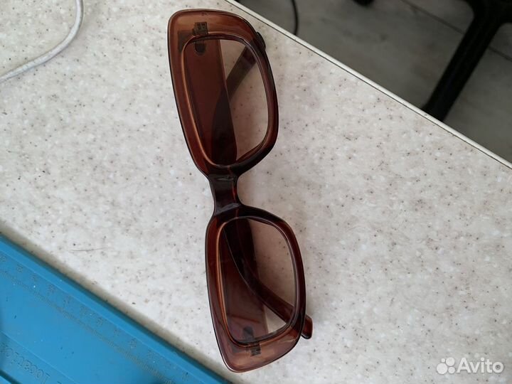 Солнцезащитные очки