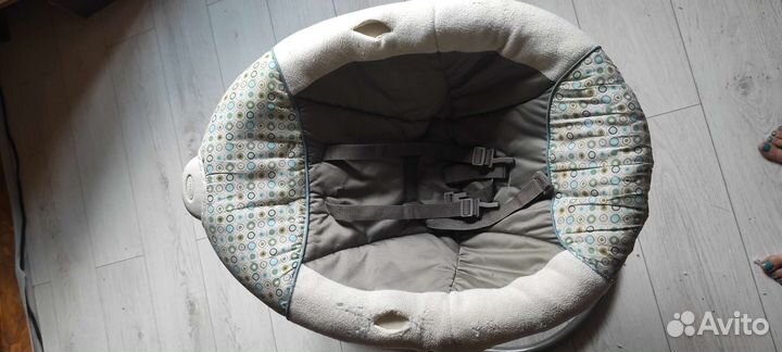 Качель Graco Snuggle Swing