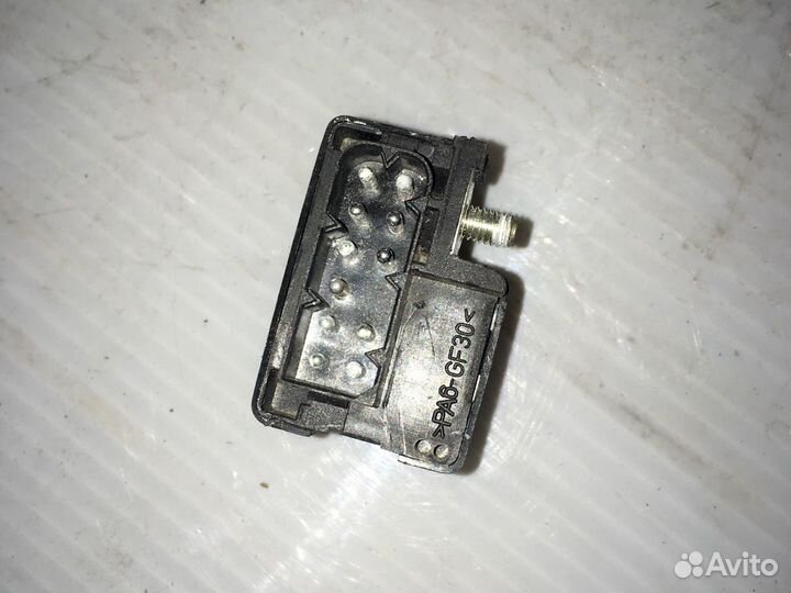 Реле накала свечей BMW E53 X5