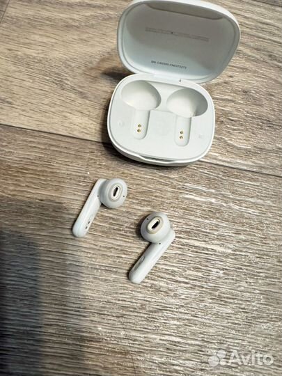 Беспроводные наушники jbl