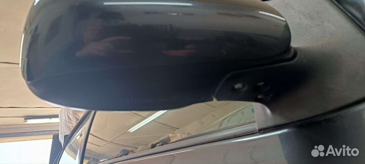 Зеркало переднее правое. тоета корола Аксио